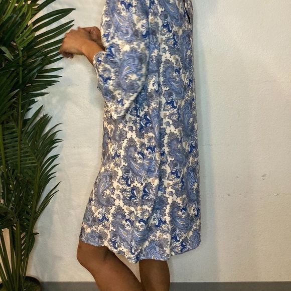 By H&amp;M Blue And Beige Printed Dress - Picture 8 of 10